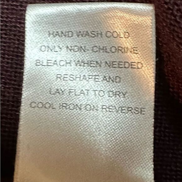 Fortune+Ivy Women’s Burgundy Keyhole Soft
Brushed Fleece Dress. Size Small - Picture 9 of 9